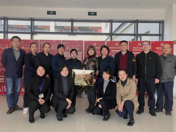 1-深圳市殡葬管理所殡仪馆化妆火化部获“深圳市巾帼文明岗”荣誉称号.jpg